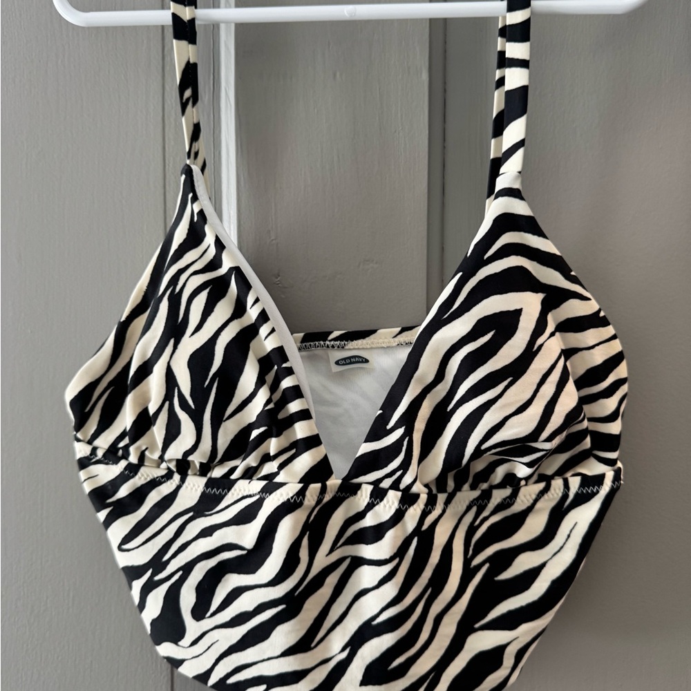 Old Navy Black and White Strappy Top